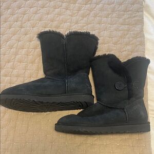 Women's Black Shearling Ugg Boots